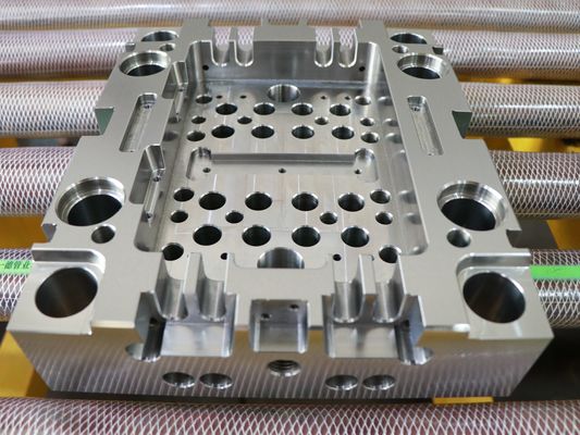 ASTM 1050 JIS S50c DIN CK53 Basis Cetakan Standar 140-170 Kekerasan